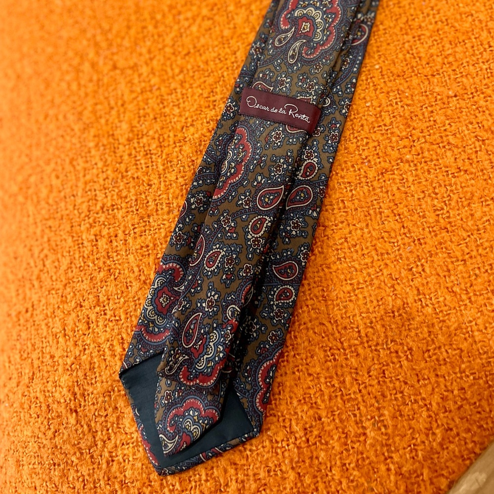 Oscar de la Renta Paisley print necktie